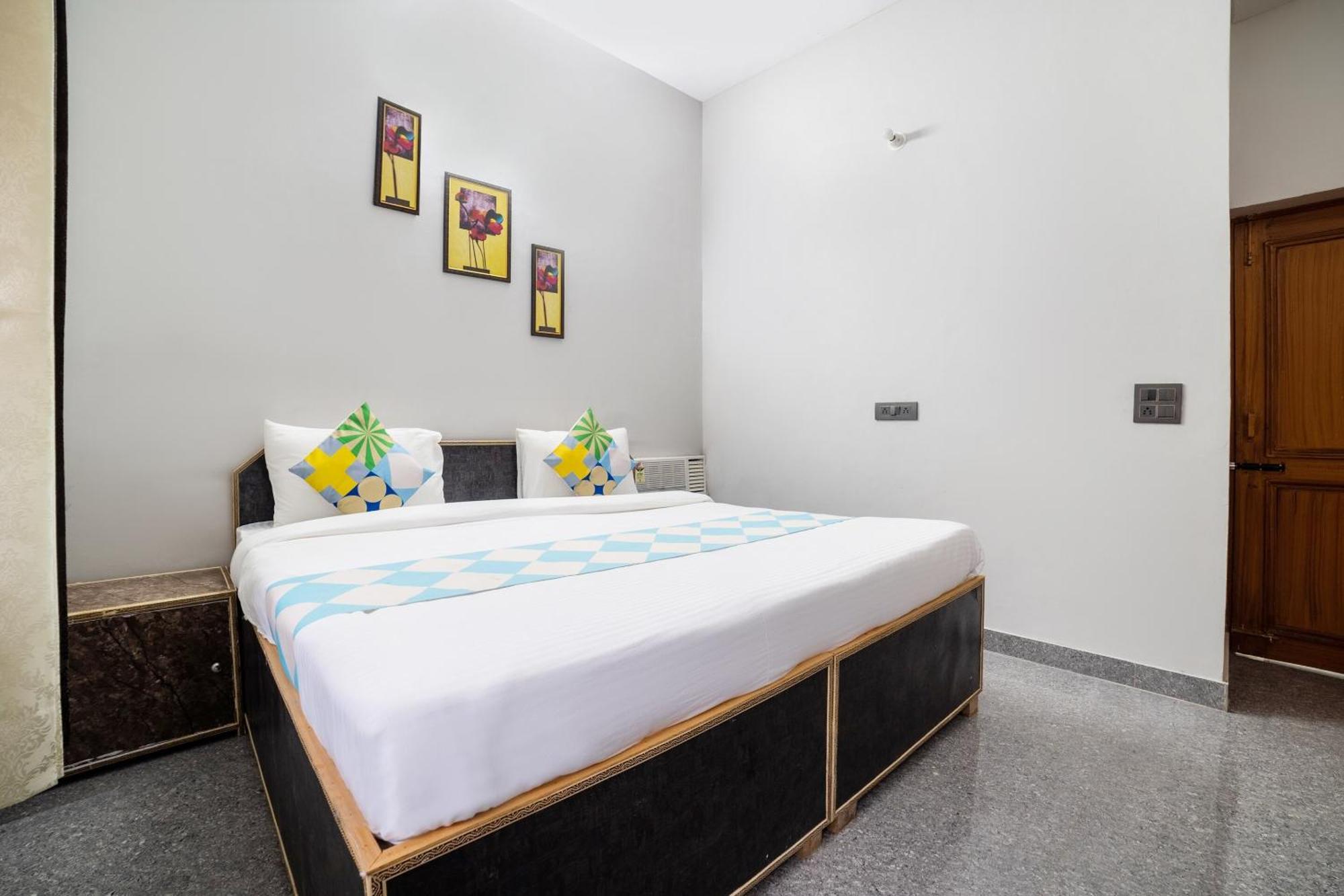 Hotel O Home Gautam Homestay Деградун Екстер'єр фото